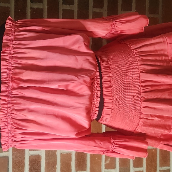 NWT Shug! Off-Shoulder top, Large - Picture 4 of 7